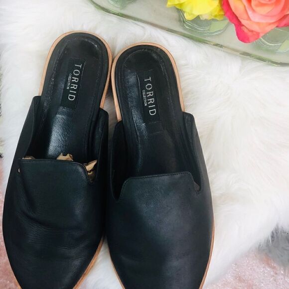 Torrid Collection Black leather mules slides - Picture 5 of 8